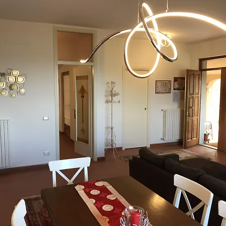 La Ghirlanda Bed and Breakfast 3*