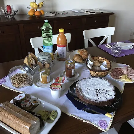 La Ghirlanda Bed and Breakfast